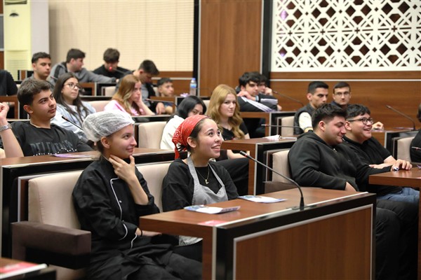 Keçiören Belediyesi’nden sınava hazırlanan öğrencilere destek <