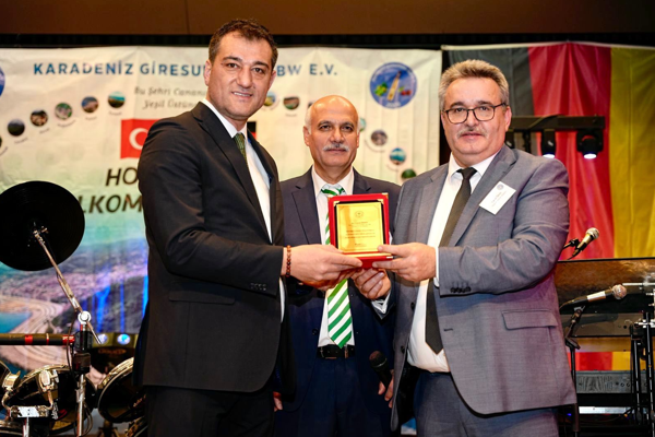 Başkan Köse, Geleneksel Karadeniz Giresunlular Dayanışma Gecesi’ne katıldı<