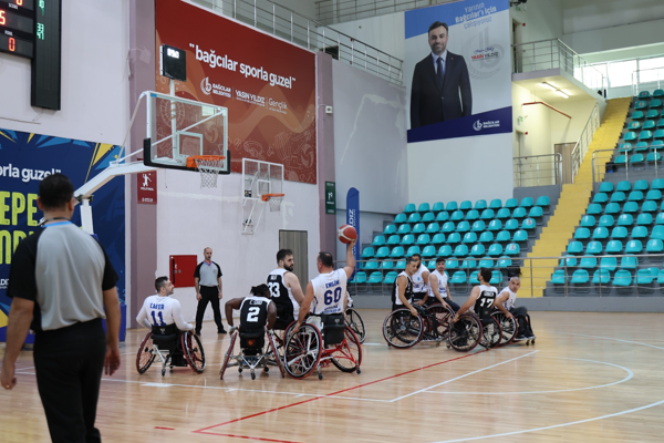 Bağcılar Belediyesi Tekerlekli Sandalye Basketbol Takımı'nda galibiyet<