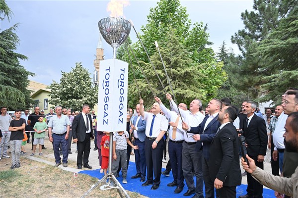 Isparta Senirce Köyü doğalgaza kavuştu 