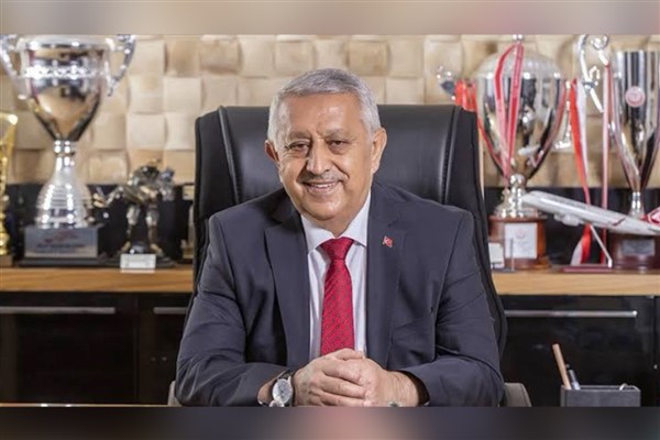 Başkan Zeybek: Eser ve hizmet belediyeciliği düsturuyla hareket ettik<