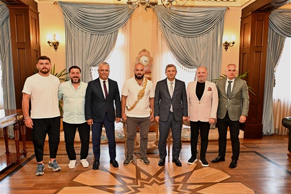 Orhan Okulu’dan Vali Şahin’e ziyaret<