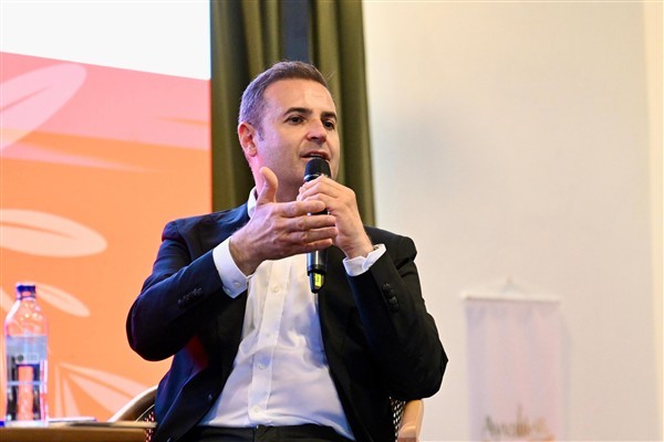 Akın: Ramazanda 400 bin hemşehrimle aynı sofradayız<