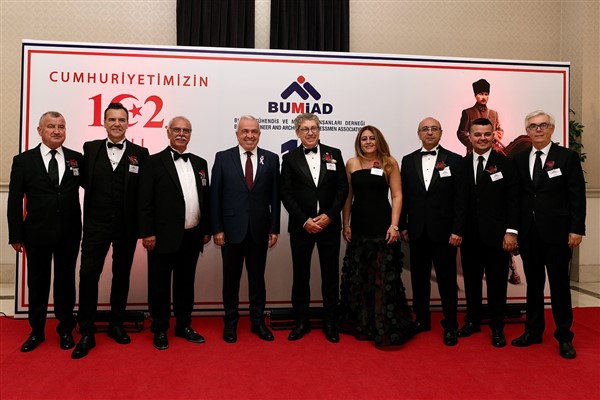  BUMİAD Cumhuriyet ödülleri sahiplerini buldu 