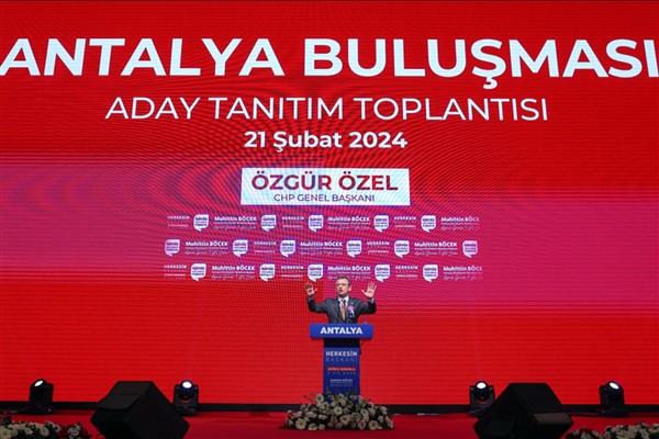 Özel, Antalya belediye başkan adayları tanıtım toplantısını gerçekleştirdi