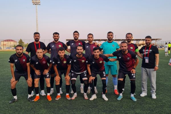 DBB Erkek Futbol Takımı liderliğini sürdürüyor<