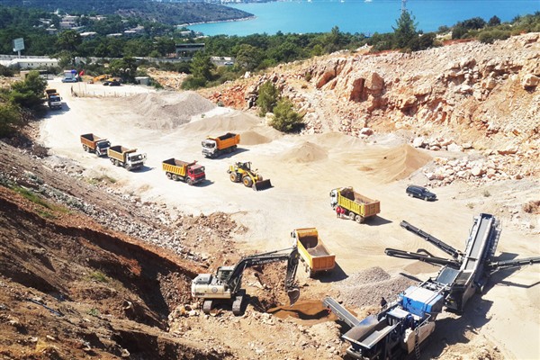 Muğla’da hafriyat kamyonlarına uydu takibi<