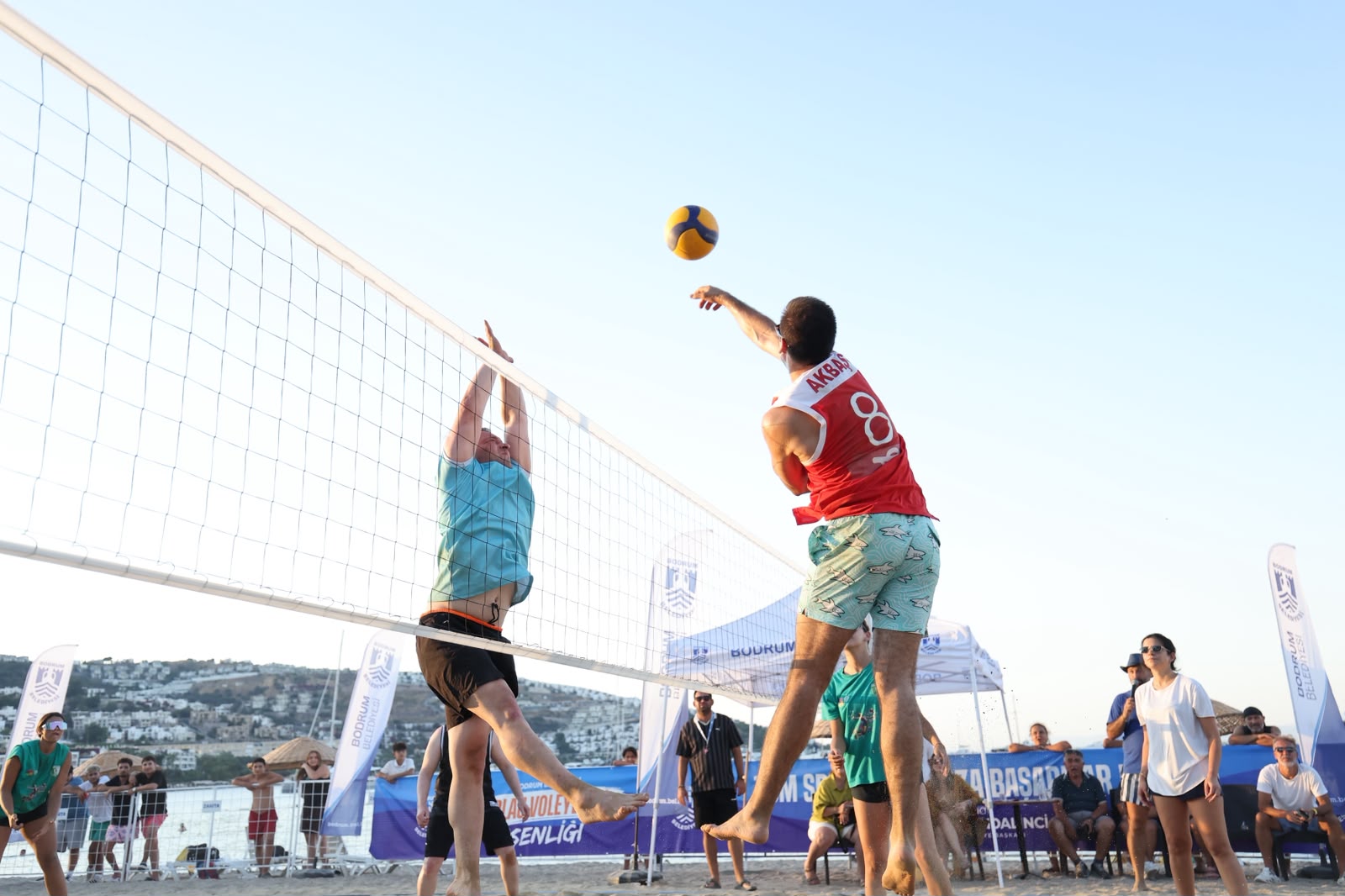 Gündoğan’da Plaj Voleybolu Şenliği sona erdi<