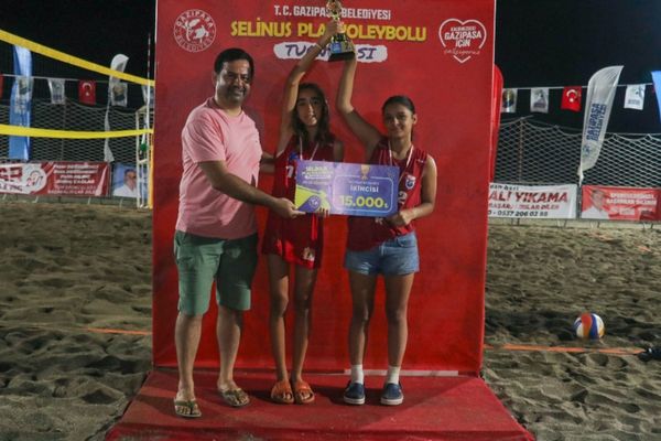Selinus Plaj Voleybolu Turnuvası sona erdi<