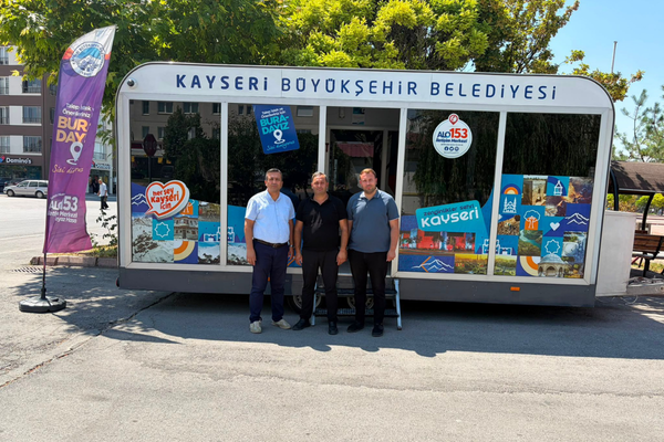Kayseri'de Mobil Beyaz Masa ile vatandaş talepleri sahada alınıyor<
