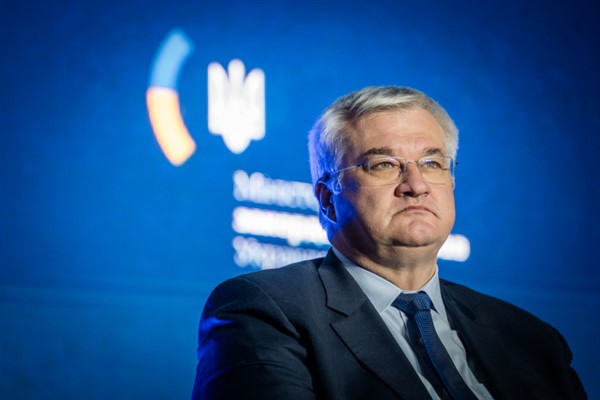 Sybiha: Ukrayna İsrail'e şiddetli orman yangınlarıyla mücadelede yardım etmeye hazır<