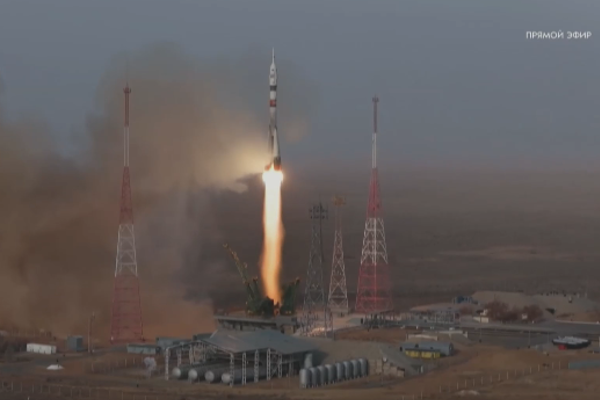 Soyuz MS-28 uzay aracını taşıyan Soyuz-2.1a roketi, Baykonur'dan fırlatıldı<