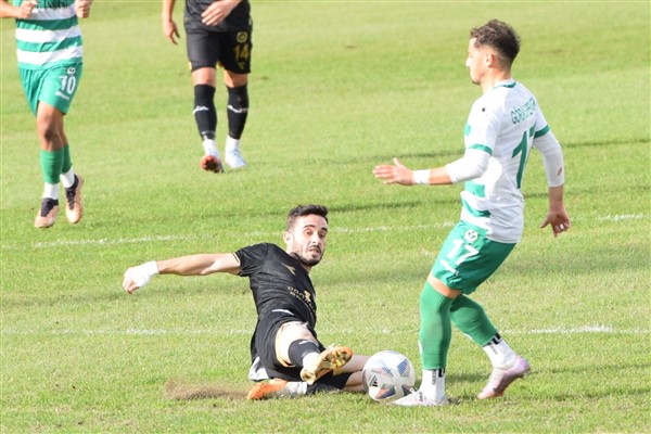 Nilüfer Belediye FSK, Bursa derbisinde Görükle İpekspor'u 2-0 mağlup etti