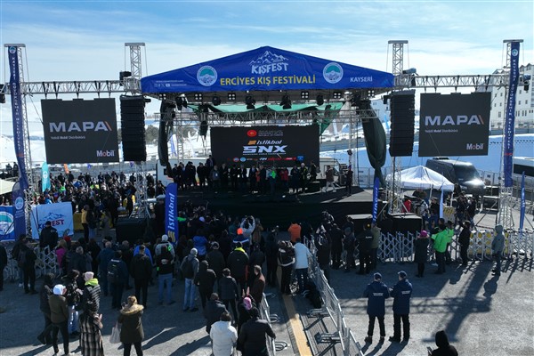 Erciyes'te Dünya Snowcross Şampiyonası'nın açılış seremonisi yapıldı