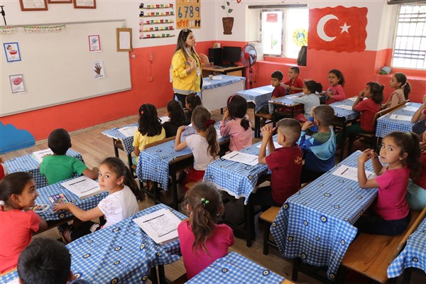 Haliliye’de psikologlar öğrencilerin yanında <