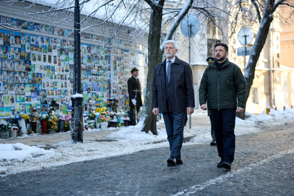 Zelenski: Ruslar, anlaşmalarla değil, Ukrayna'nın daha fazla yıkımıyla ilgileniyor<