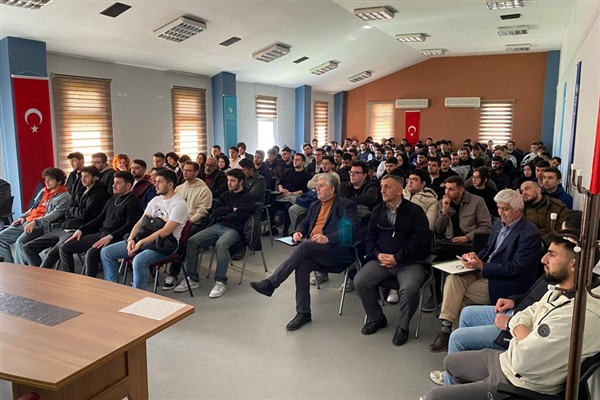 Düzce'de üniversite öğrencilerine 