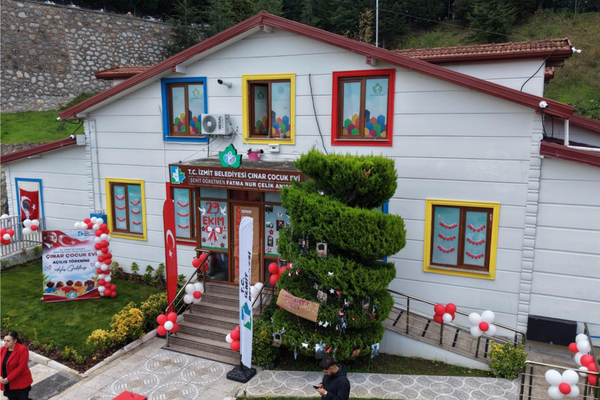Şehit Öğretmen Fatma Nur Çelik’in adı Çınar Çocuk Evi’nde yaşatılacak<