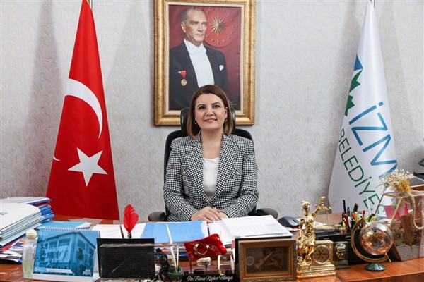 Başkan Hürriyet: İzmit Belediyesi aynı törenleri tekrar yapmanızı bekliyor<