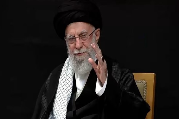 İran'ın dini lideri, son protestolarda binlerce kişinin öldüğünü kabul etti<