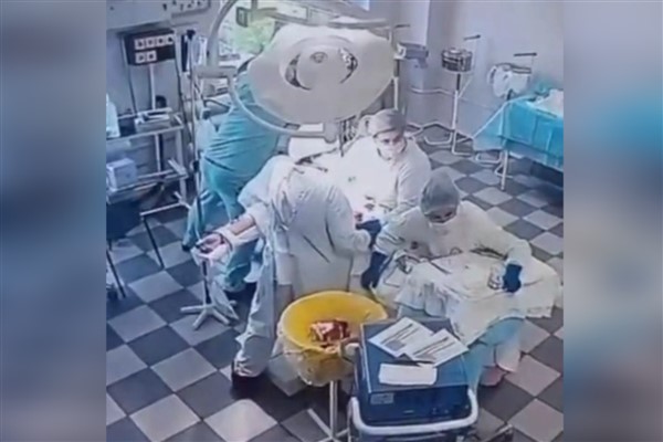 Deprem esnasında ameliyata devam eden sağlıkçılar ödüle aday gösterilecek<