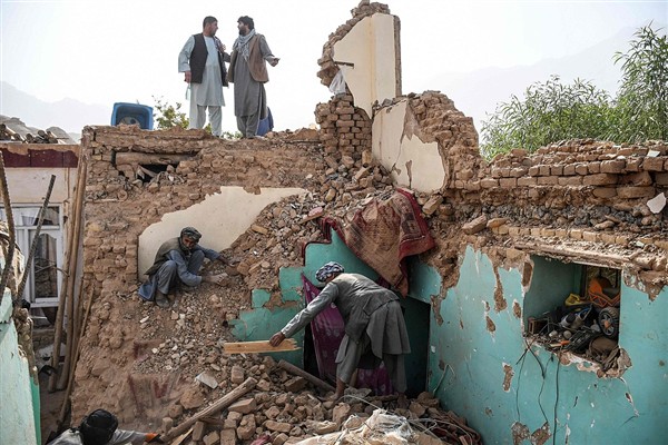 Çin: Afganistan’a yardım eli uzatacağız<