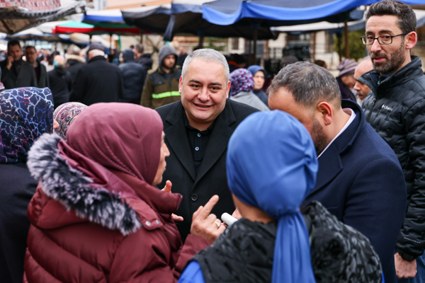 Başkan Özarslan: Hiç kimseyi ayırmadan hizmet ediyoruz