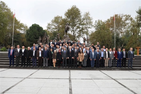 İnegöl'de Muhtarlar Günü, törenlerle kutlandı<