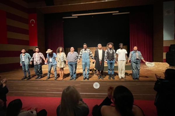 “Fareler ve İnsanlar” sanatseverlerle buluştu<