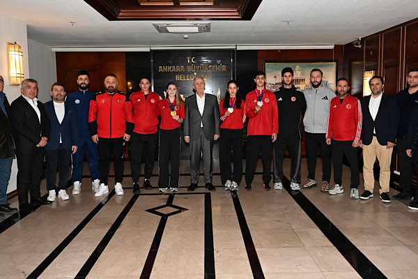 ASKİ Spor, Dünya Tekvando Şampiyonası’ndan 2 altın, 1 gümüş madalya ile döndü