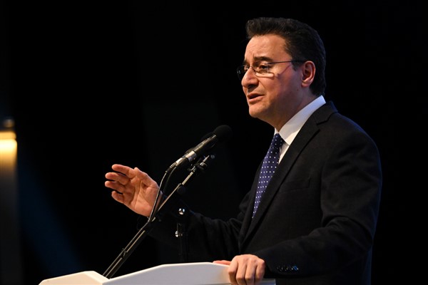 Babacan’dan Davutoğlu’na tebrik 