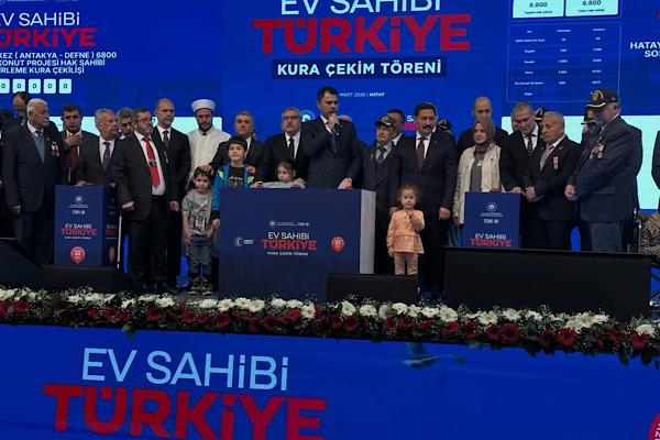 Hatay’da 13 bin 289 sosyal konut için kura çekimi yapıldı