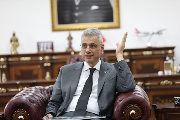 Sağlık Bakanı Memişoğlu'ndan Muş'a 