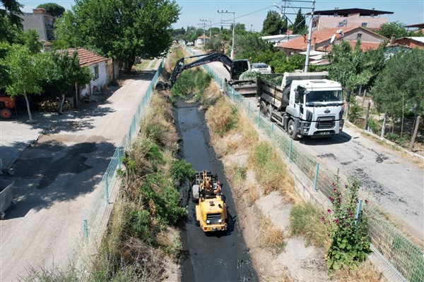 Manisa'da 280 kilometre dere yatağı temizlendi