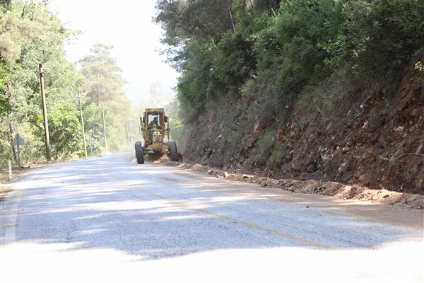 Marmaris Belediyesi’nden Çamlı ve Karaca’ya yeni yollar<