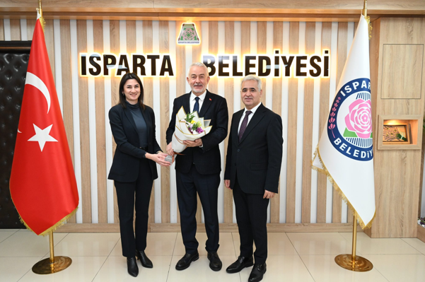 Isparta İl Defterdarlığından Başkan Başdeğirmen’e ziyaret<