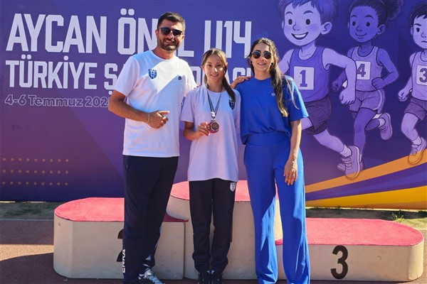 Demet Serçeli’den Türkiye üçüncülüğü<