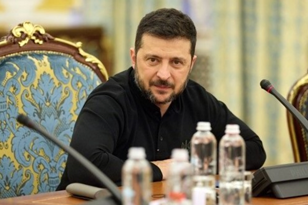 Zelenski: Ukrayna askeri uzmanları Suudi Arabistan’da hava savunmasını güçlendiriyor<