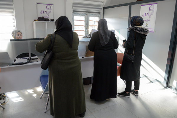 Diyarbakır'da 8 bin kadına JINKART dağıtıldı<