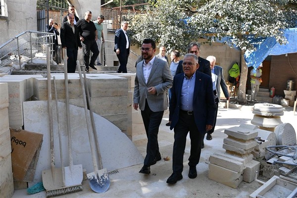 Başkan Büyükkılıç'tan tarihi Boğazkesen Camisine ziyaret<