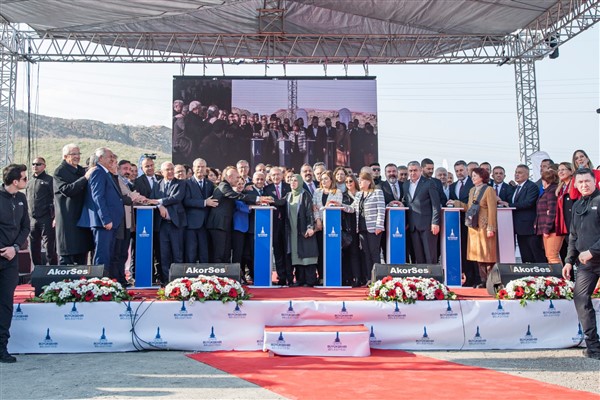 Karabağlar'da yapılacak Orhan Kemal İlköğretim Okulu’nun temeli atıldı