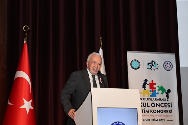 Başkan Özdemir,  9. Uluslararası Okul Öncesi Eğitim Kongresi’ne katıldı<