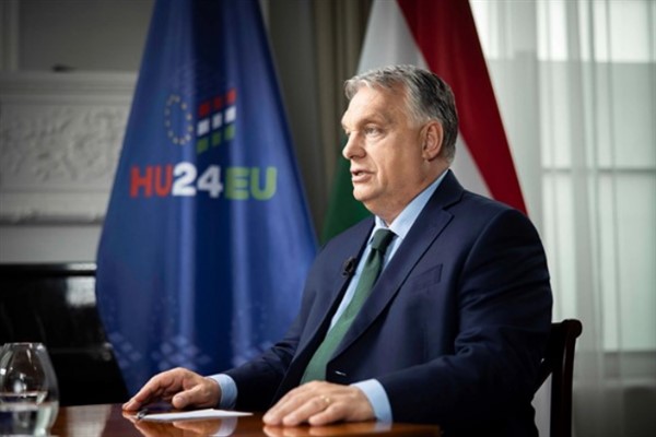 Orban'dan Kuzey Makedonya'ya: AB yolunda yanınızdayız<