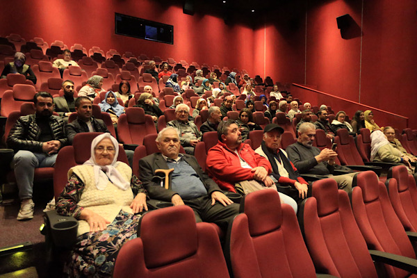 Pamukkale Alzheimer Merkezi’nde sinema etkinliği düzenlendi<