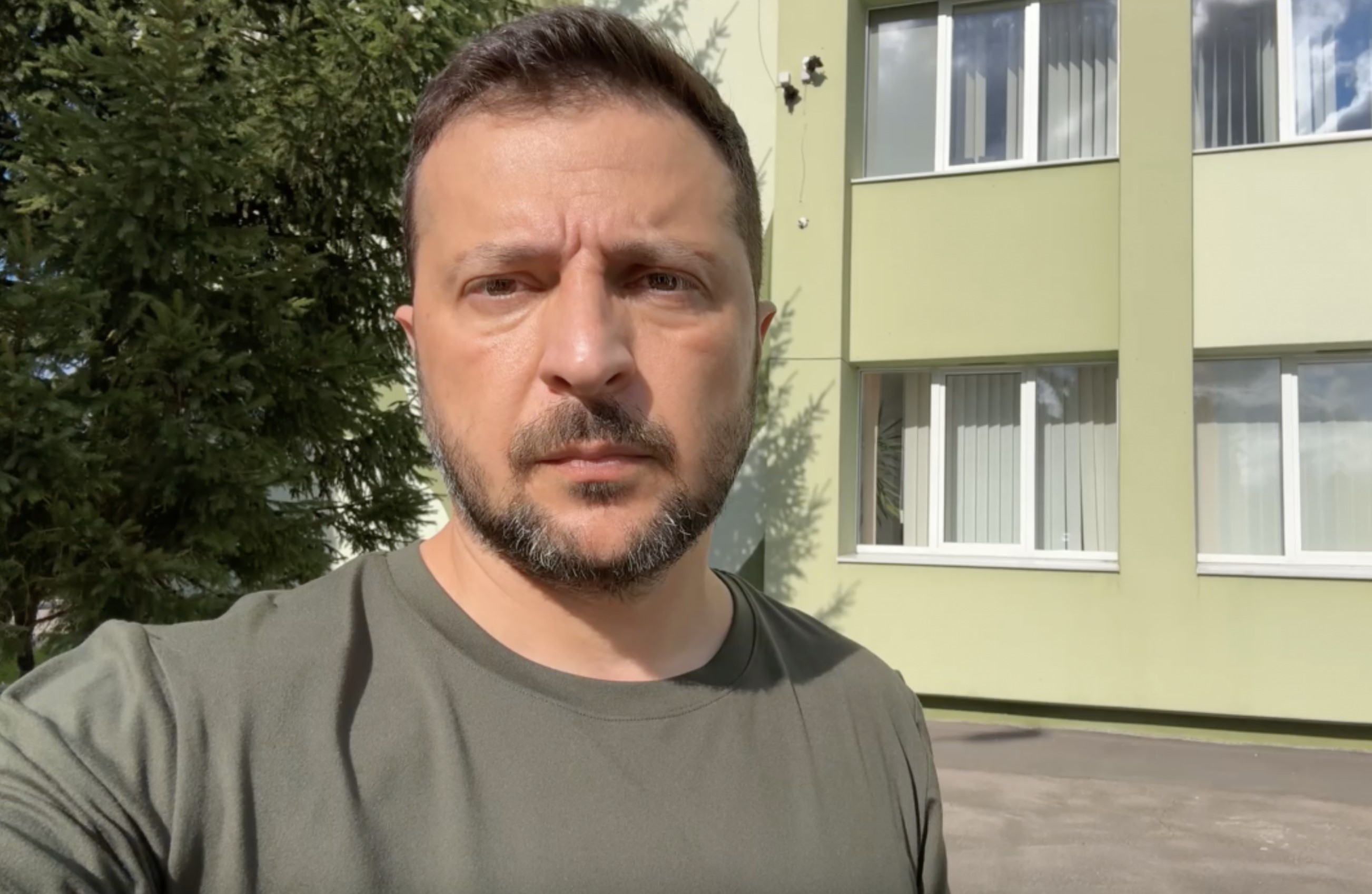 Zelenski: Rusya, Kiev’deki okula saldırdı<