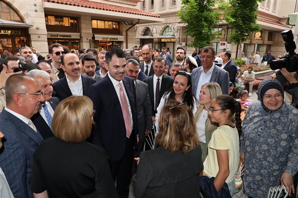 Bakan Kurum’dan Konya’da esnaf ziyareti<