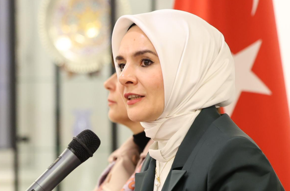 Bakan Göktaş, Bizim Çocuklar Sertifika Töreni’ni gerçekleştirdi