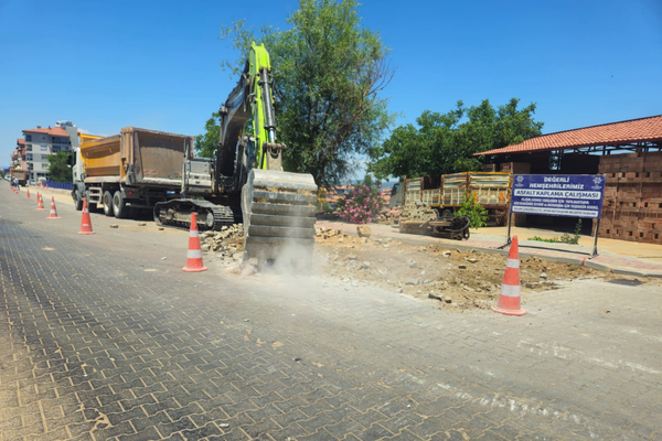 Aydın Büyükşehir Belediyesi yol yapım çalışmalarını sürdürüyor<