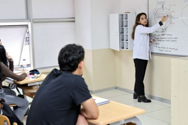 Bursa’da ücretsiz YKS hazırlık kursları başladı