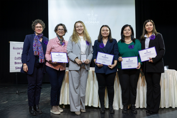“Kadına Yönelik Şiddetle Mücadelede Belediyelerin Rolü” paneli gerçekleşti